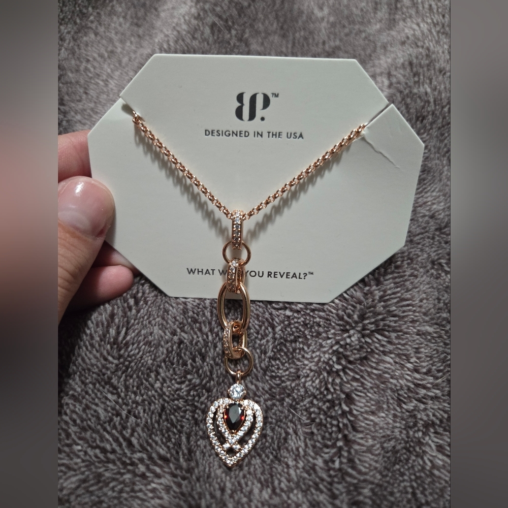 Elegant Gold Heart Pendant Necklace